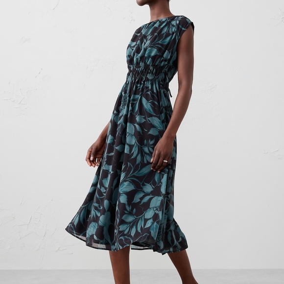 Banana Republic Dresses & Skirts - NWT Banana Republic Side-Tied Midi Dress Multicolored Size  M